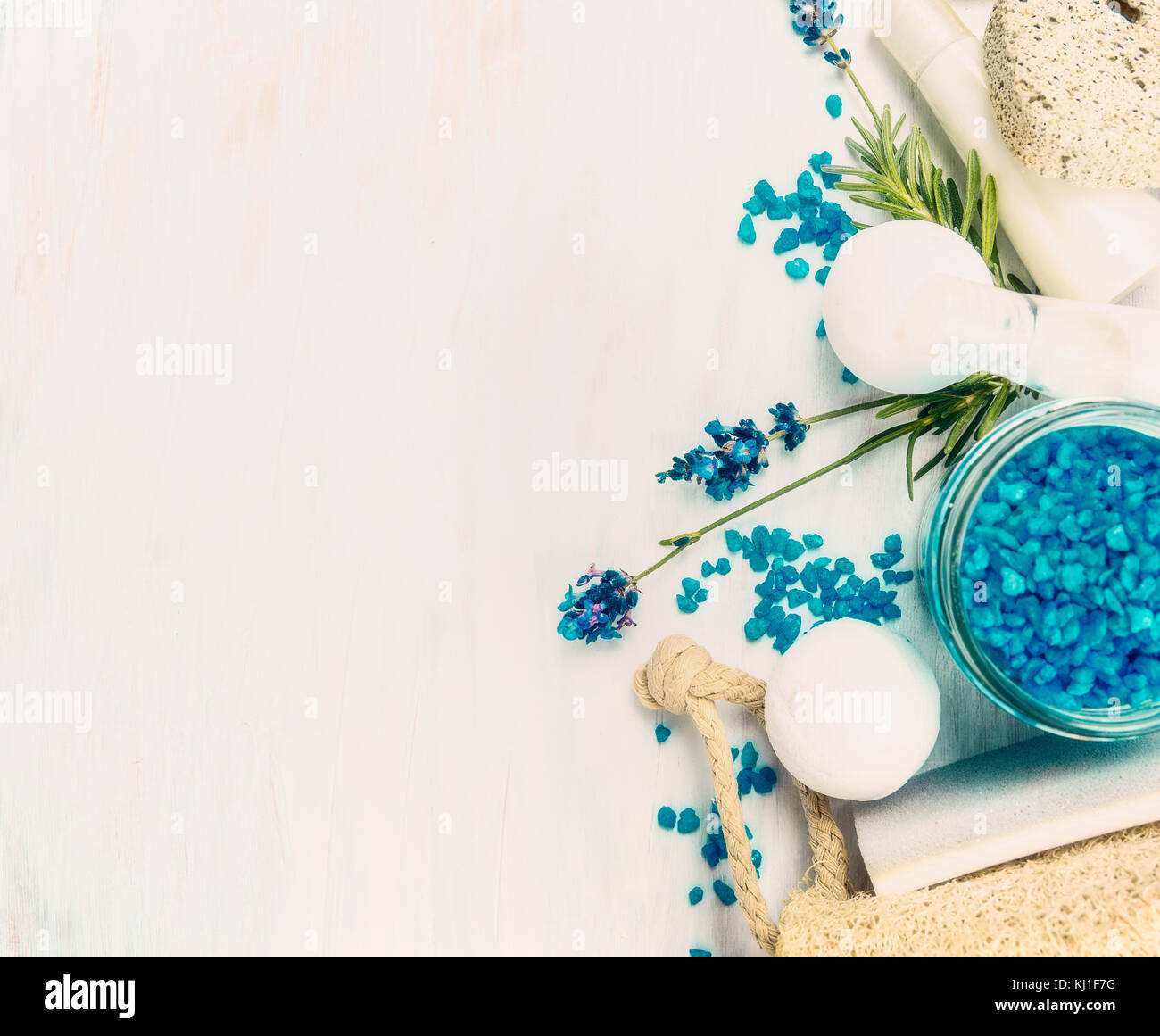 Spa Borders Lavender spa setting on light background, top view, border Stock Photo ...