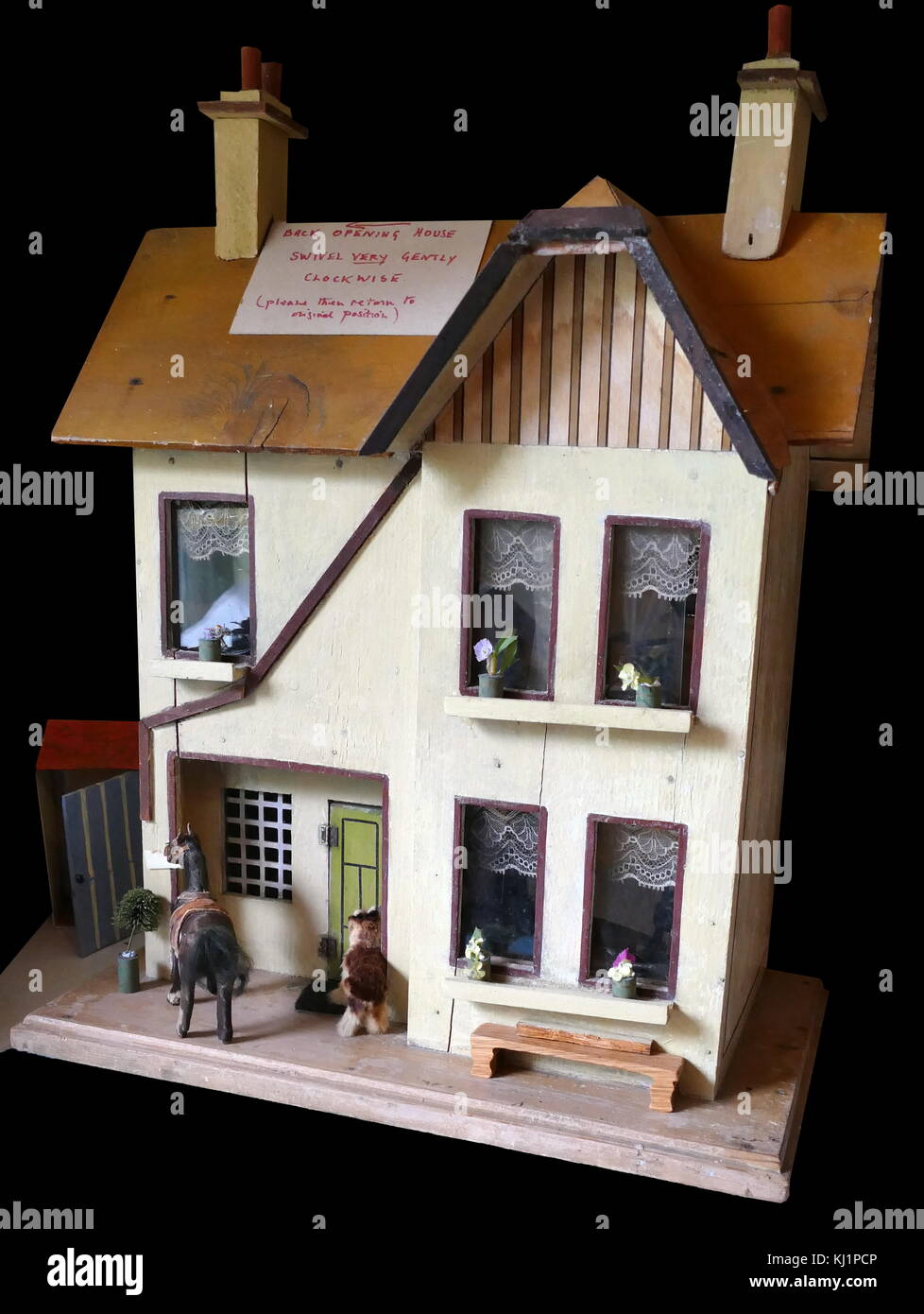 Hoffman Dolls House 1910 furnished as a German hunting lodge. Possibly made by Scherer, Germany, Stock Photo