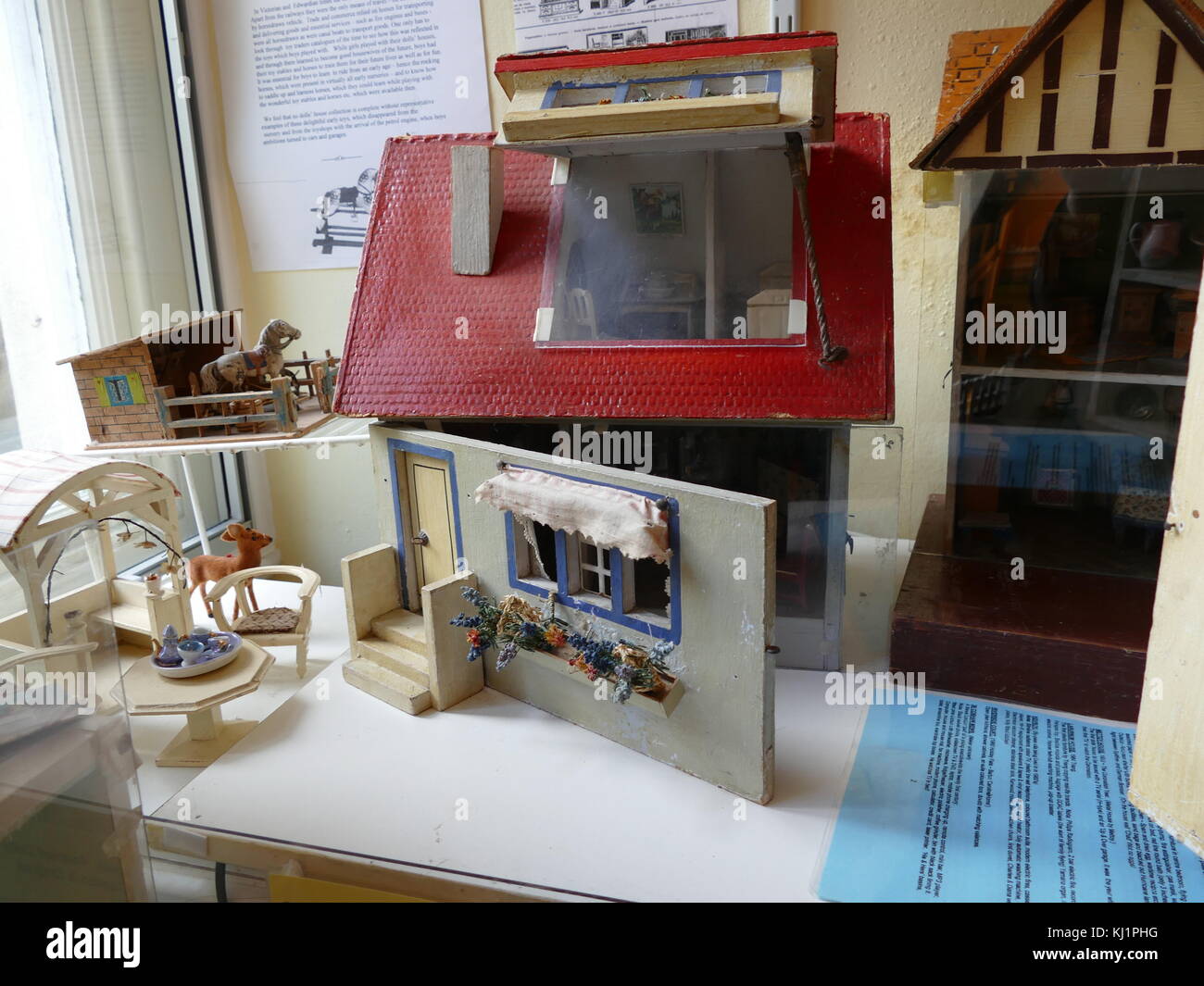 German Dolls House by Gottschalk, 1924 Stock Photo Alamy