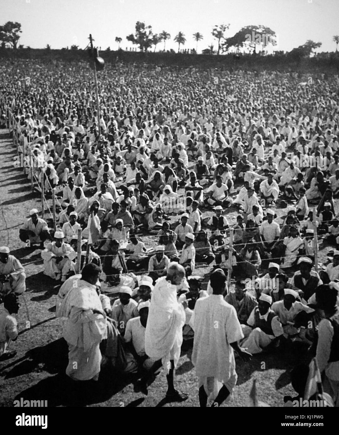 Mohandas gandhi protest hi-res stock photography and images - Alamy