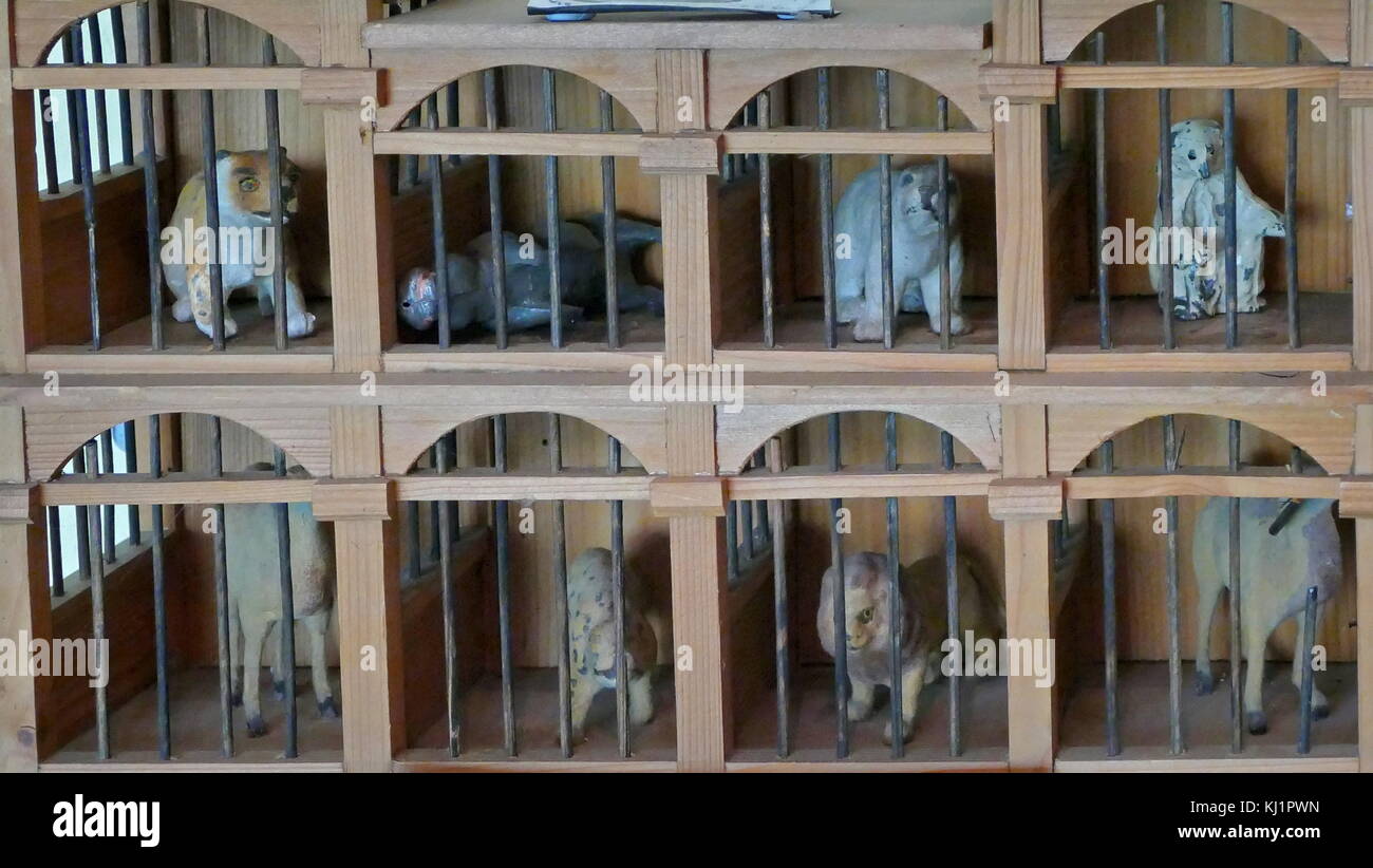 childrens toy zoo