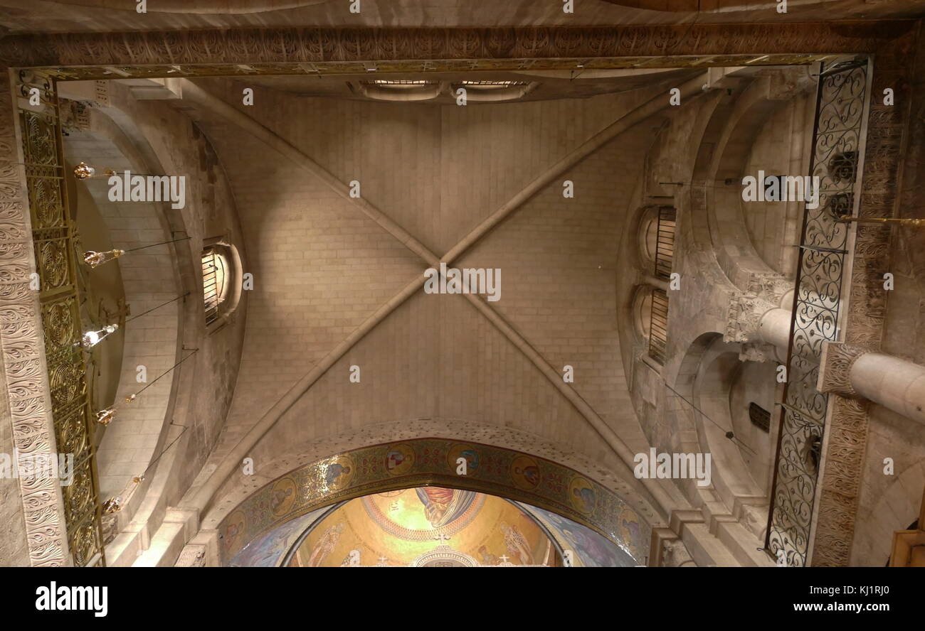 Jesus in temple hi-res stock photography and images - Page 8 - Alamy