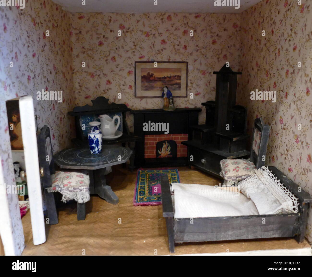 Triang dolls house furniture deals