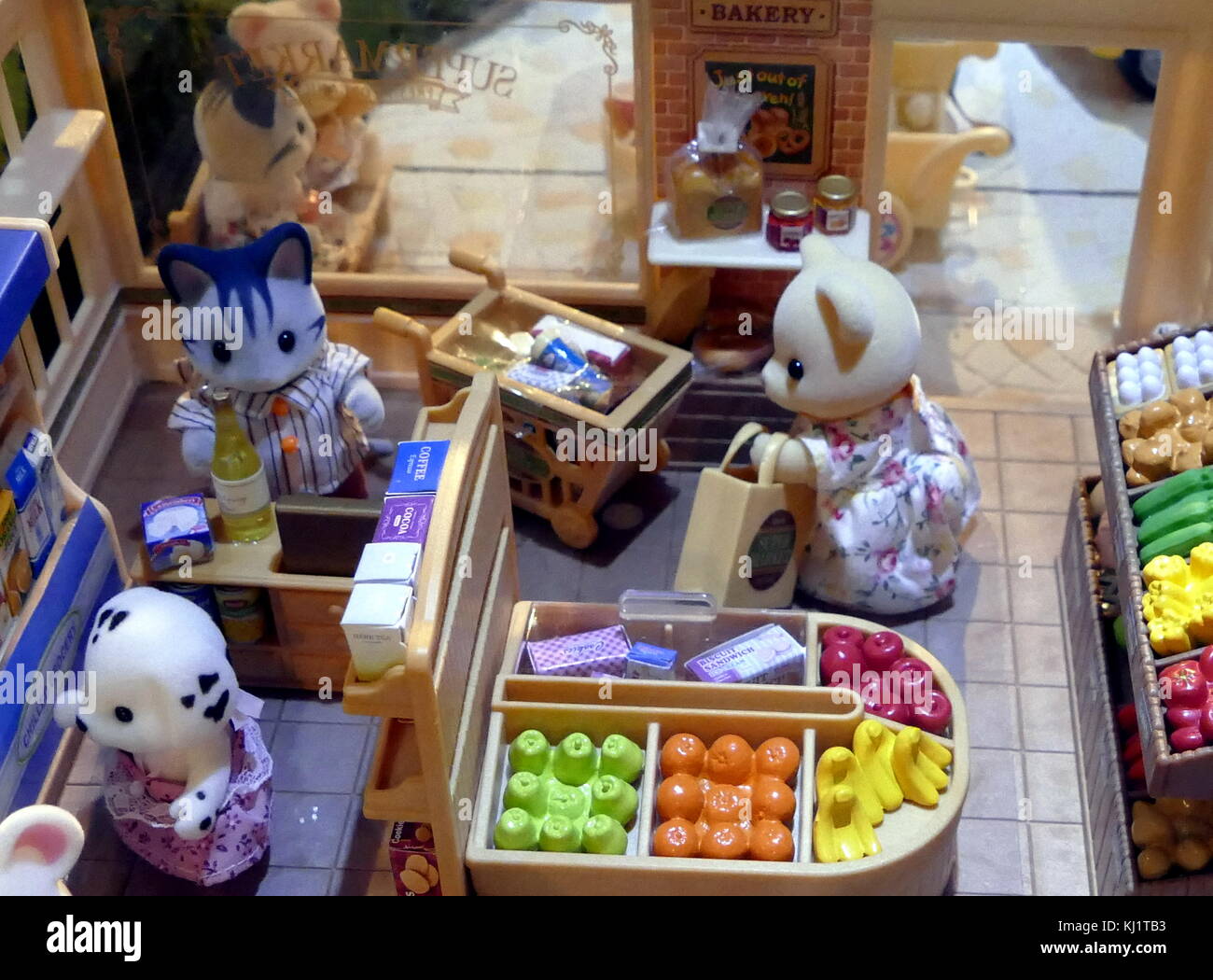 Sylvanian family hi-res stock photography and images - Alamy