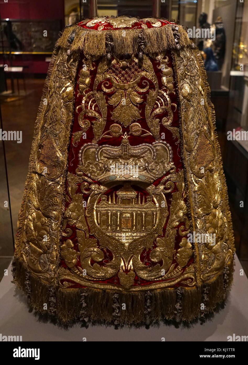 A Dutch Torah mantle which covers the Torah Scroll, which sits within the Holy Ark in a synagogue. Dated 17th Century Stock Photo