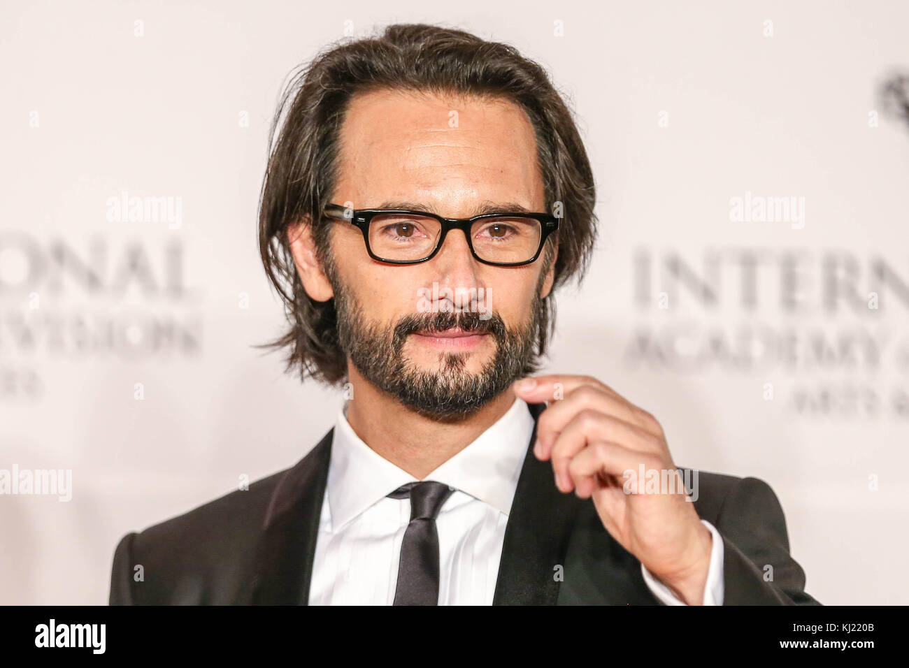 New York, USA. 20th Nov, 2017. Brazilian actor Rodrigo Santoro during