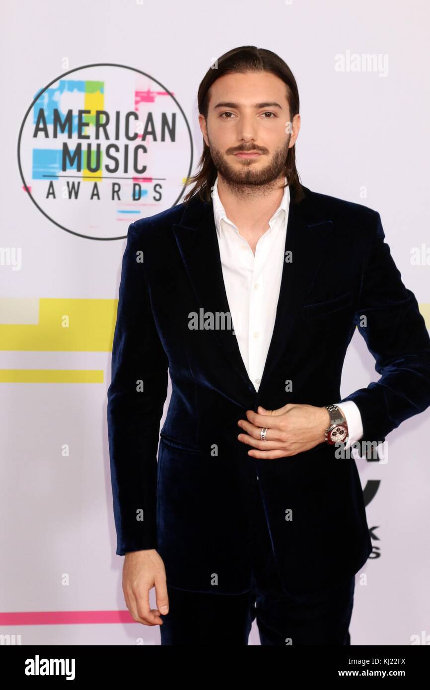Los Angeles, CA, USA. 19th Nov, 2017. Alesso at arrivals for 2017 American Music Awards (AMAs) - Arrivals 3, Microsoft Theater, Los Angeles, CA November 19, 2017. Credit: Priscilla Grant/Everett Collection/Alamy Live News Stock Photo