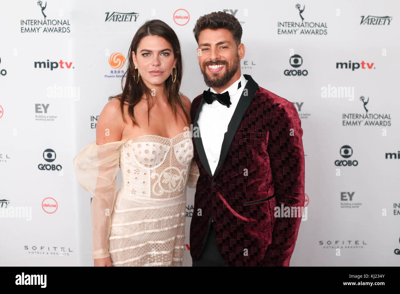 New York, USA. 20th November, 2017. Mariana Goldfarb  and Cauã Reymond during the 45th International Emmy awards gala in New York city on November 20, 2017. The International Emmy Award is an award ceremony bestowed by the International Academy of Television Arts and Sciences in recognition to the best television programs initially produced and aired outside the United States.   (PHOTO: WILLIAM VOLCOV/BRAZIL PHOTO PRESS) Stock Photo