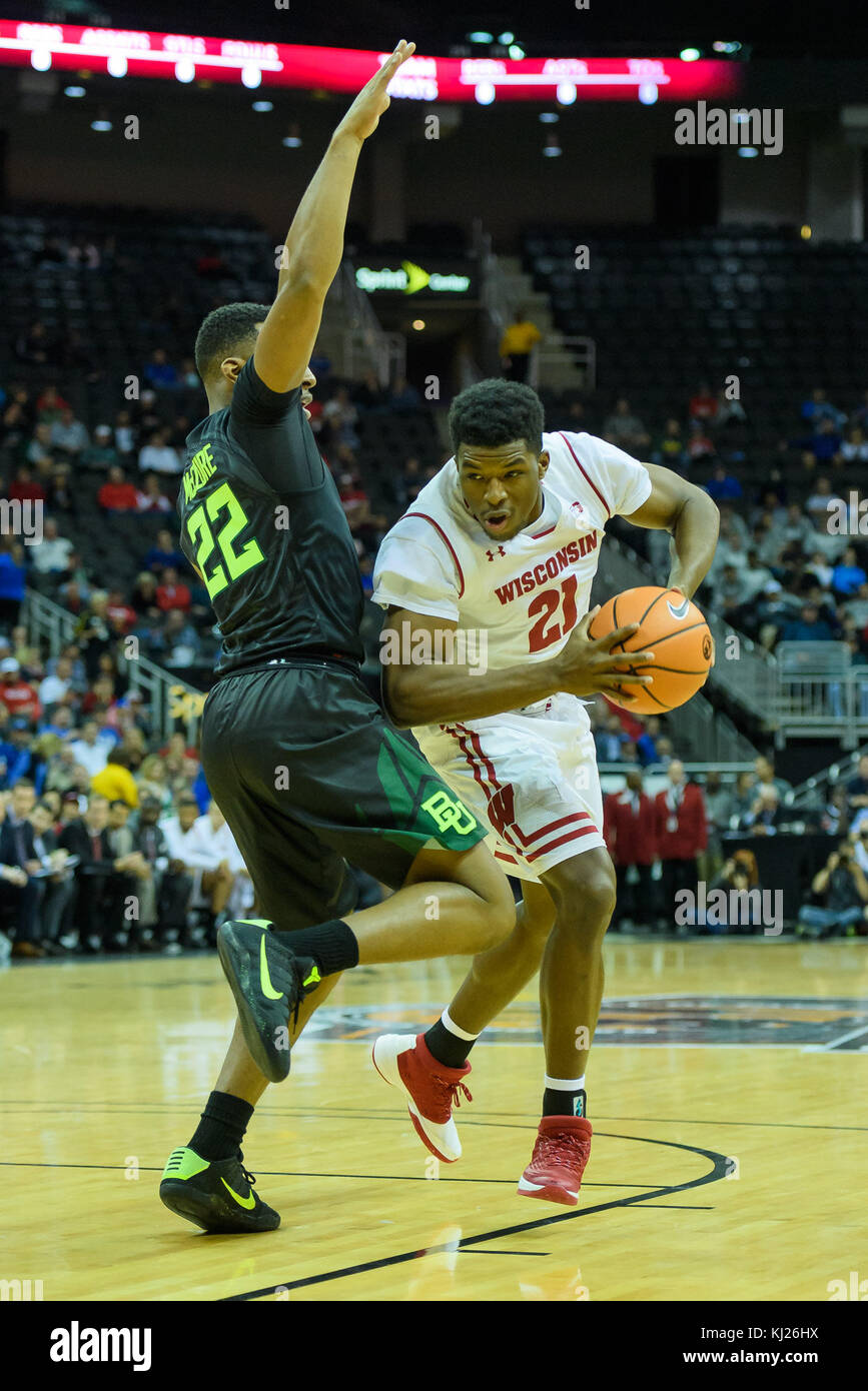 November 20, 2017 - Kansas City, MO. U.S. - Wisconsin Badgers guard Khalil Iverson #21drives by Baylor Bears guard King McClure #22 during the Hall of Fame Classic men's basketball game between Baylor Bears and Wisconsin Badgers at the Sprint Center in Kansas City, MO..Attendance: 10243.Baylor won 70-65.Jimmy Rash/Cal Sport Media Stock Photo