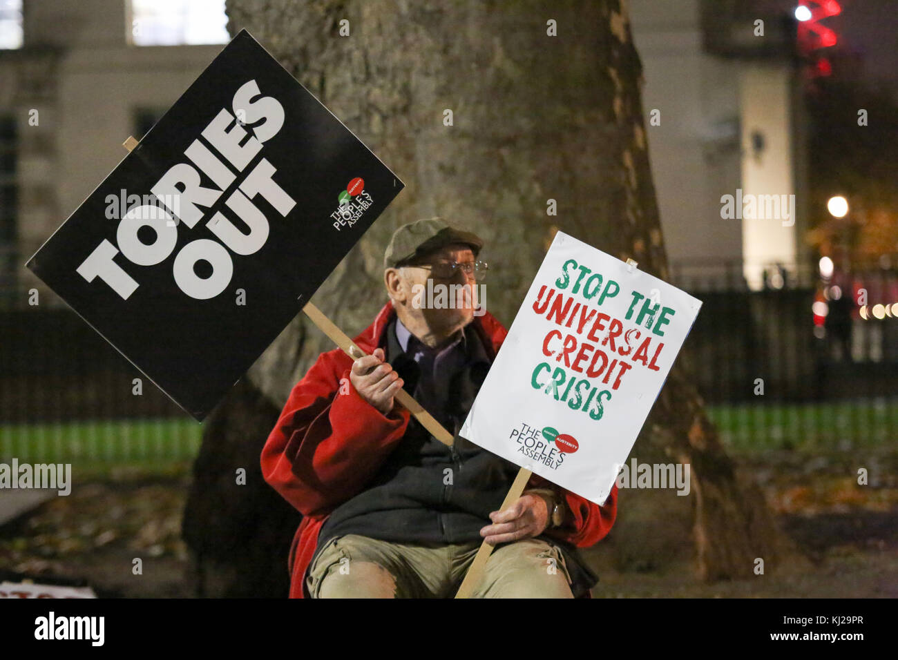 21st Nov, 2017. Pre budget protest outside Downing Street. Stop the Universal Credit Crisis - Stop Tax Avoidance - Fund Our NHS. Credit: Penelope Barritt/Alamy Live News Stock Photo