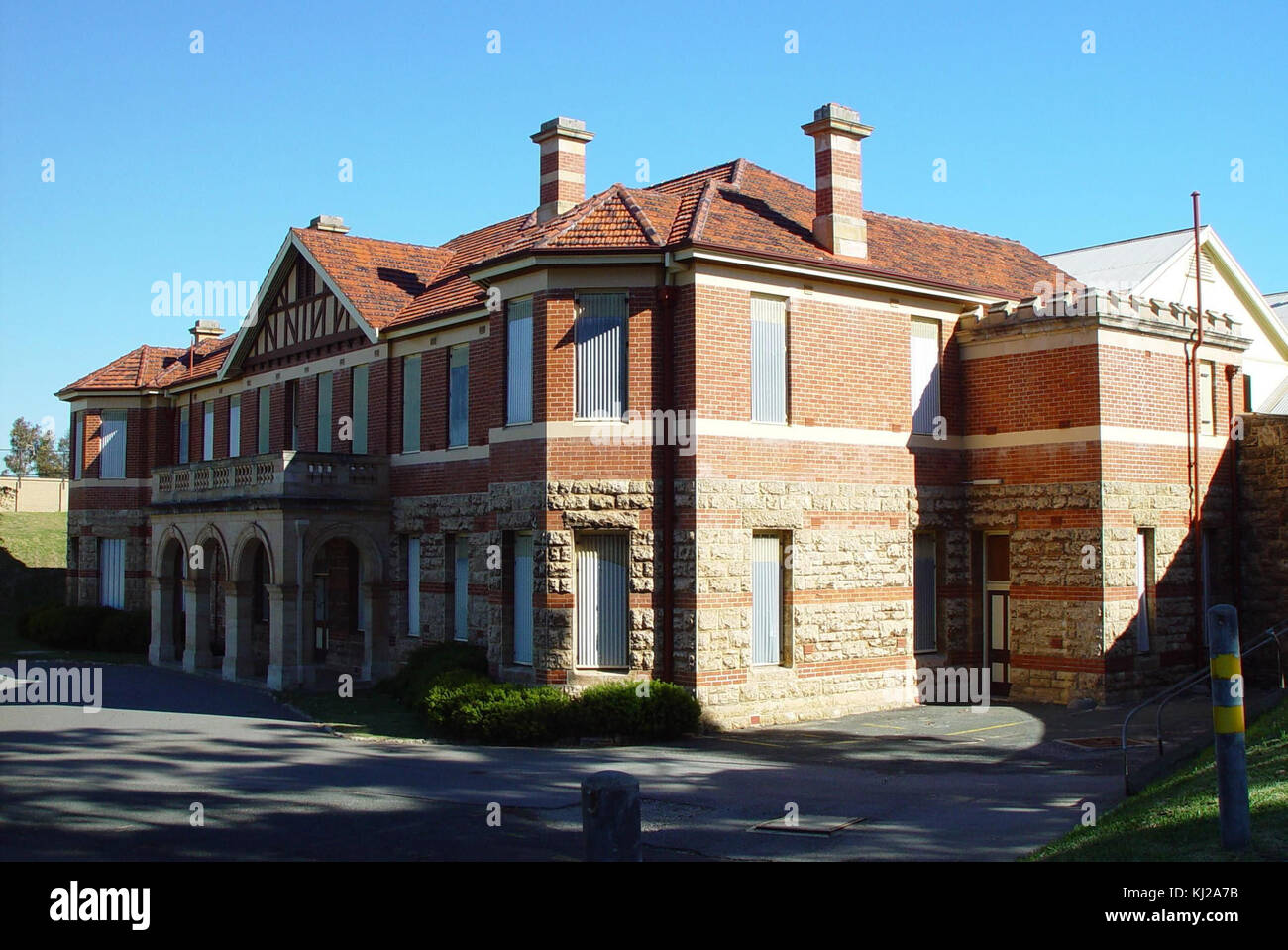 Old mental asylum hi res stock photography and images Alamy