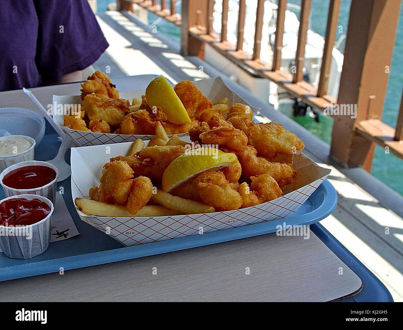 Fried fish French fries Stock Photo - Alamy