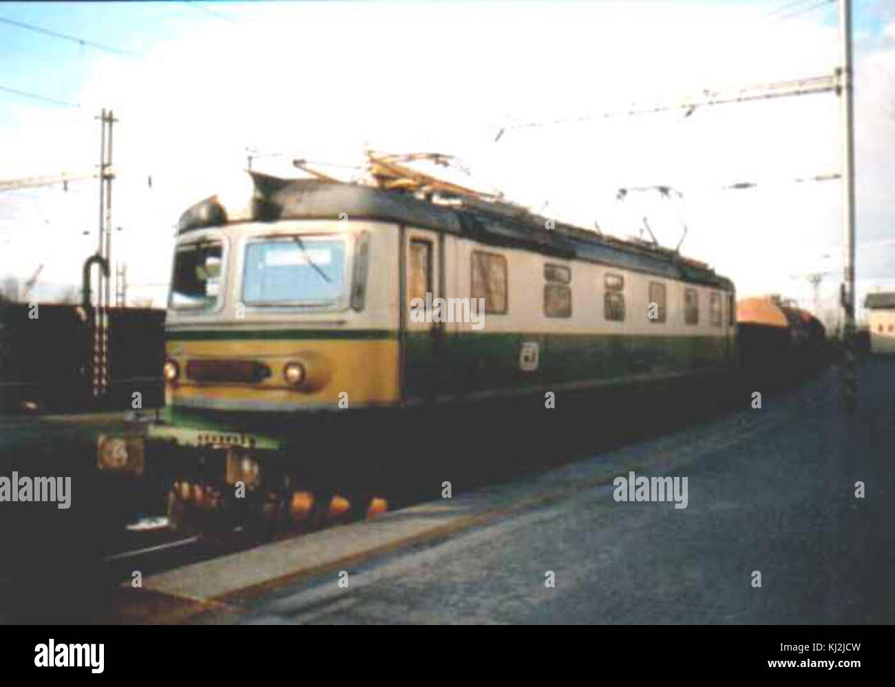 This image depicts the locomotive 181 133, a historical train that was ...