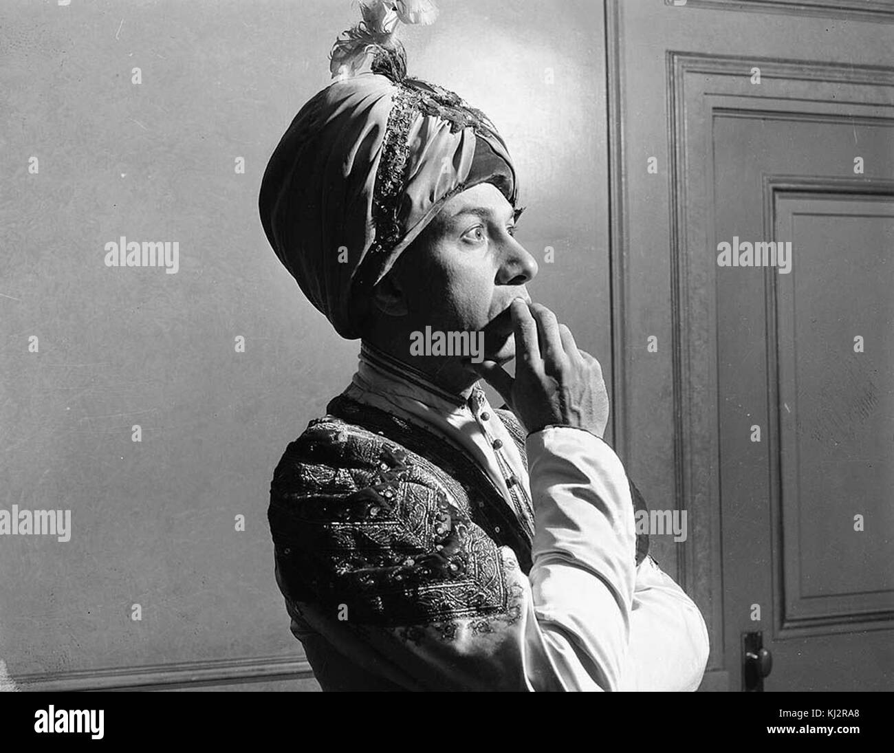 Actor Jose Ferrer in costume at Maple Leaf Gardens Stock Photo - Alamy