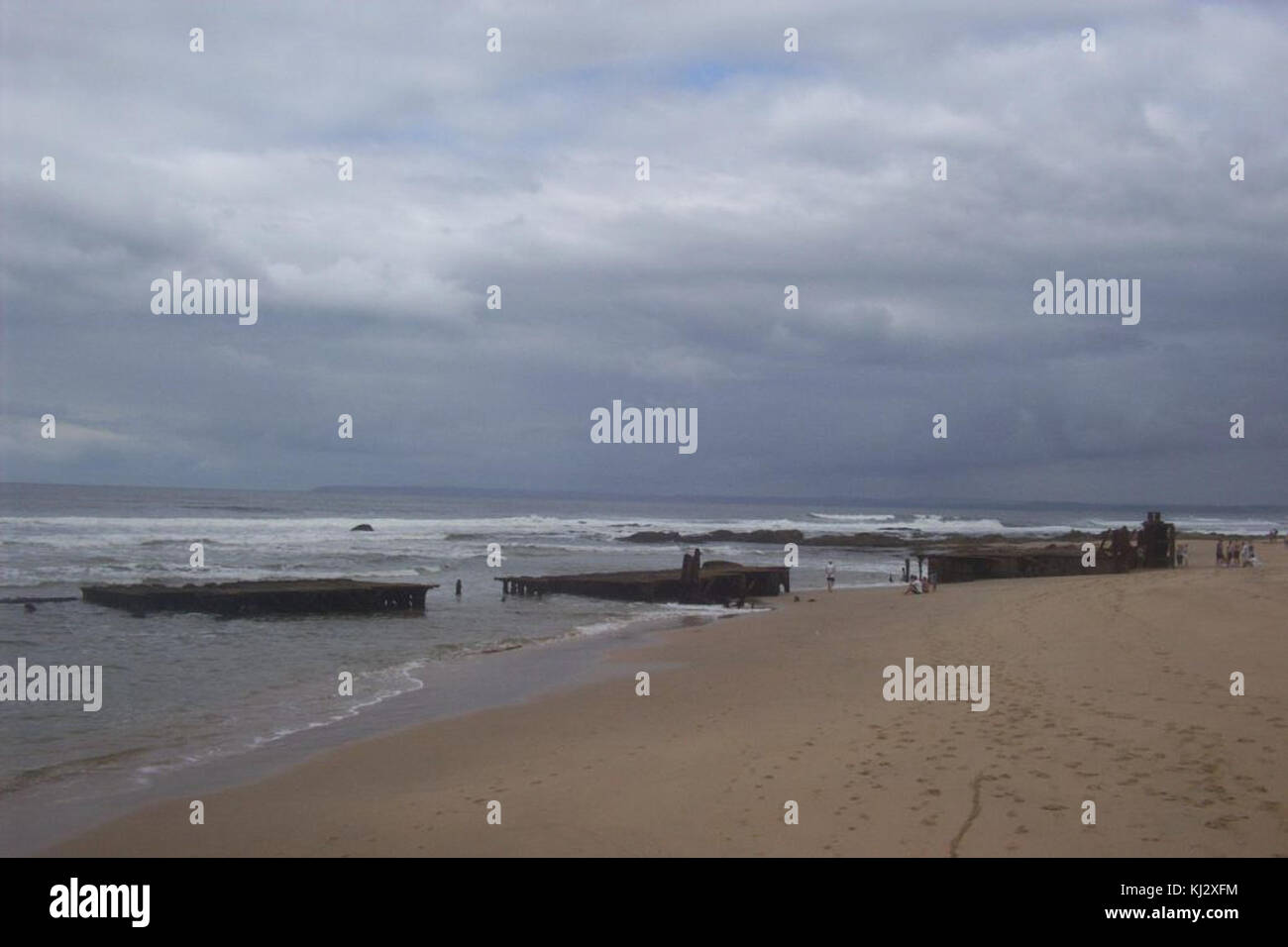 Floating Dock Wreck Stock Photo Alamy