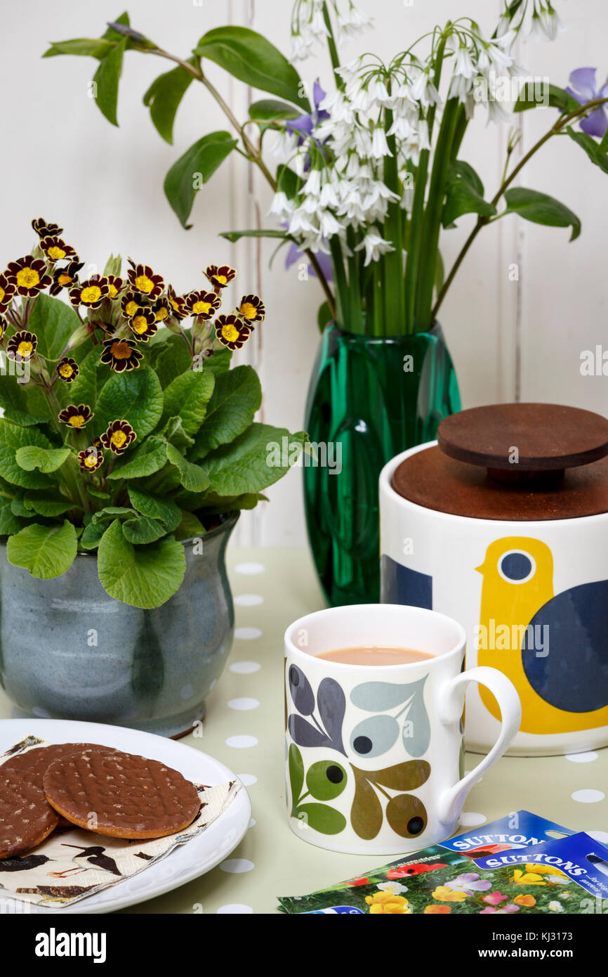 Spring tea hi-res stock photography and images - Alamy