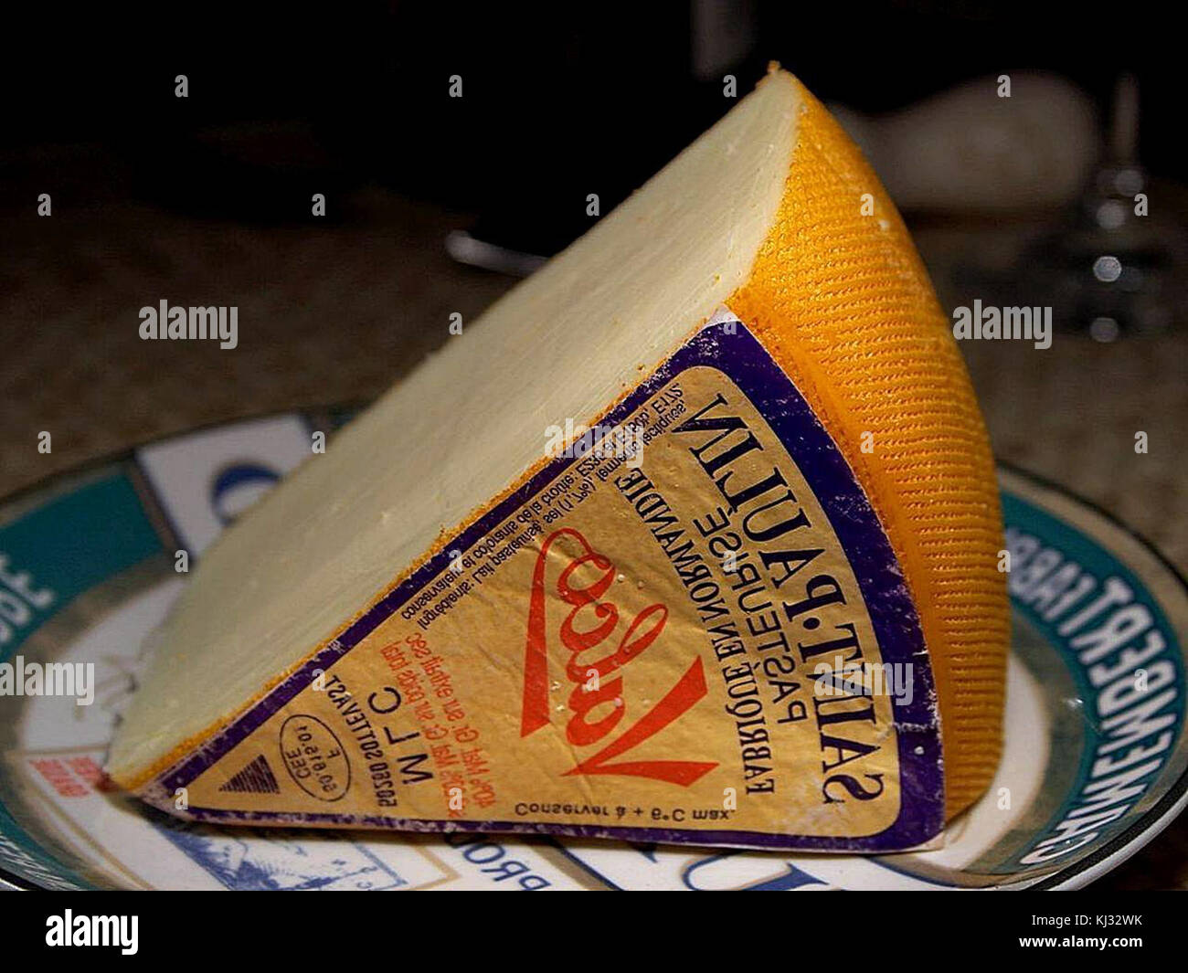 Saint Paulin cheese Stock Photo Alamy