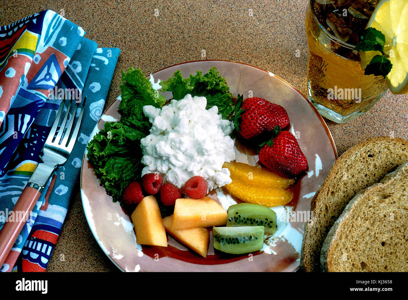 Snack time options hi-res stock photography and images - Alamy