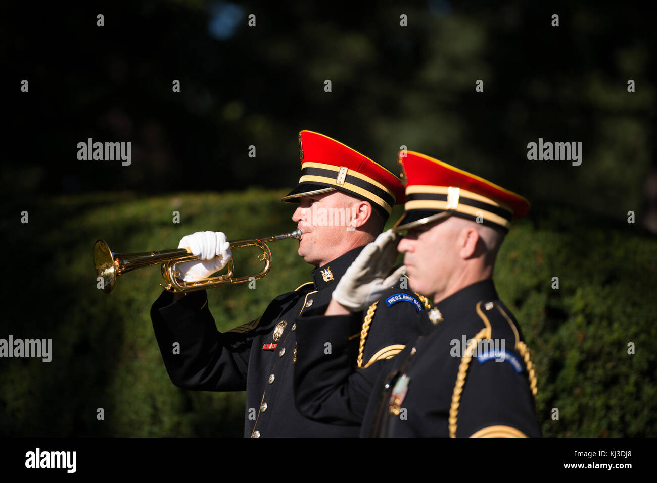 The U.S. Army Military District of Washington conducts a Presidential Armed Forces Full Honor Wreath-Laying Ceremony at the grave of President William H. Taft in Arlington National Cemetery to celebrate his 158th birt 0100 Stock Photo
