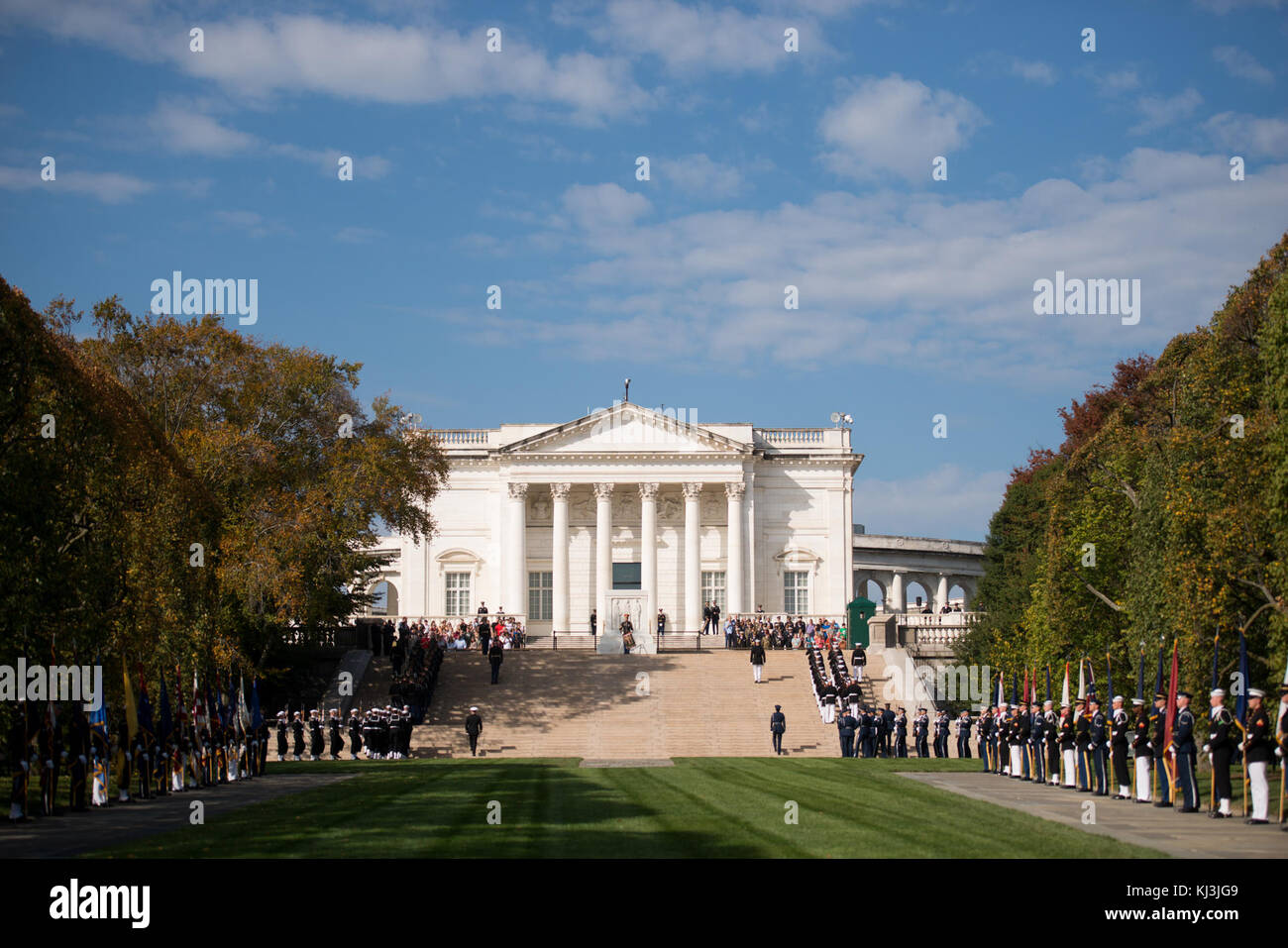 Prime Minister of Italy Matteo Renzi visits Arlington National Cemetery (30317640622) Stock Photo