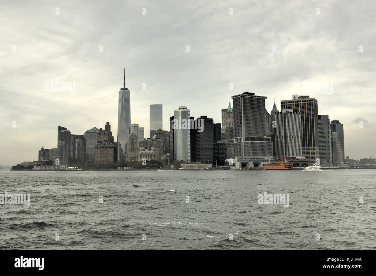 View of Downtown Manhattan, New York from the East River Stock Photo ...