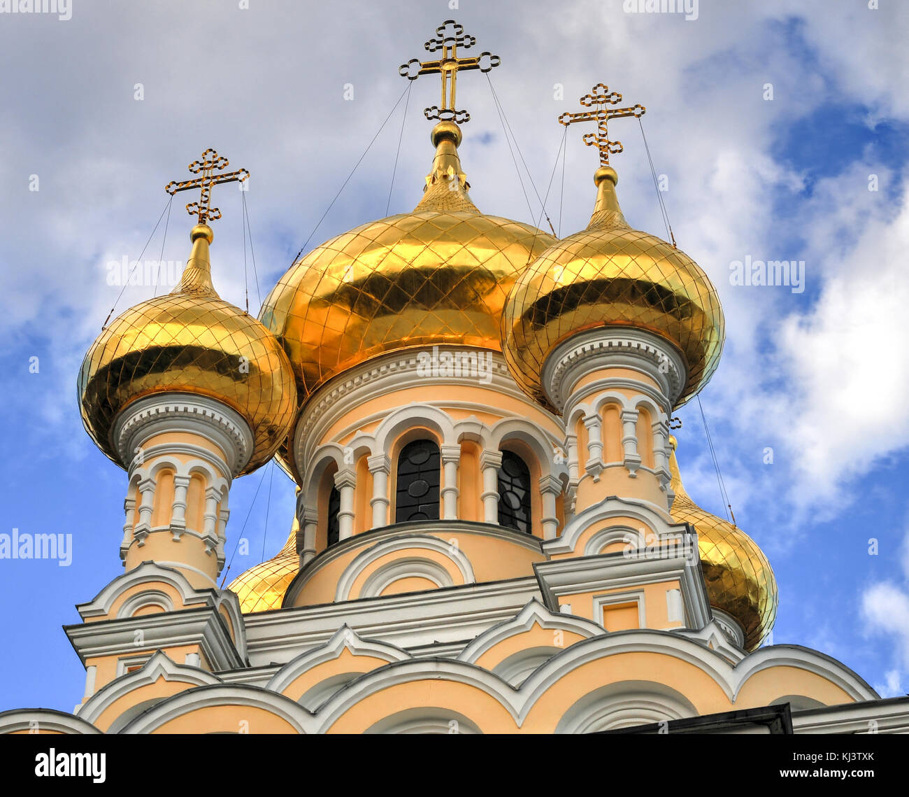 Gold Onion Dome Stock Photos & Gold Onion Dome Stock Images Alamy