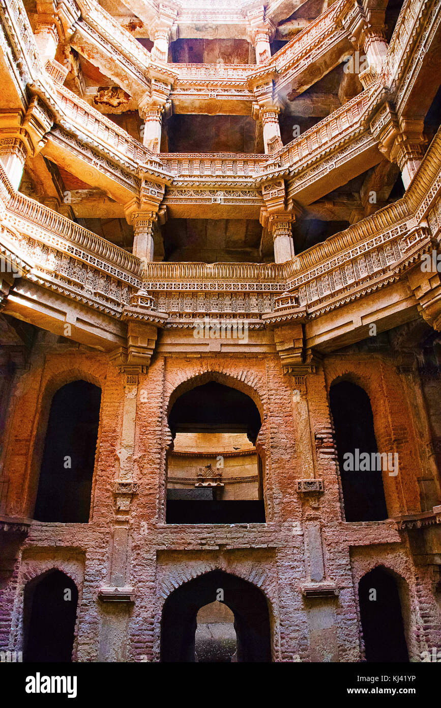 Inner view of Adalaj Ni Vav (Stepwell), or Rudabai Stepwell. Ahmedabad, Gujarat, India Stock Photo