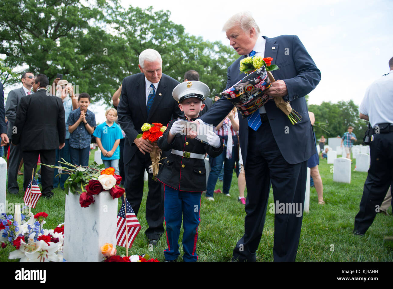 Memorial Day Weekend 2017 - President Donald J. Trump Visits Section 60 (34830856712) Stock Photo