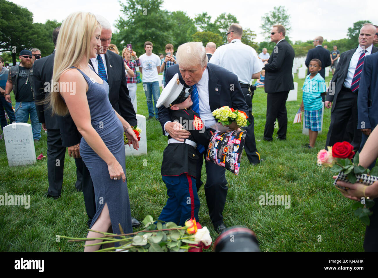Memorial Day Weekend 2017 - President Donald J. Trump Visits Section 60 (34151441804) Stock Photo