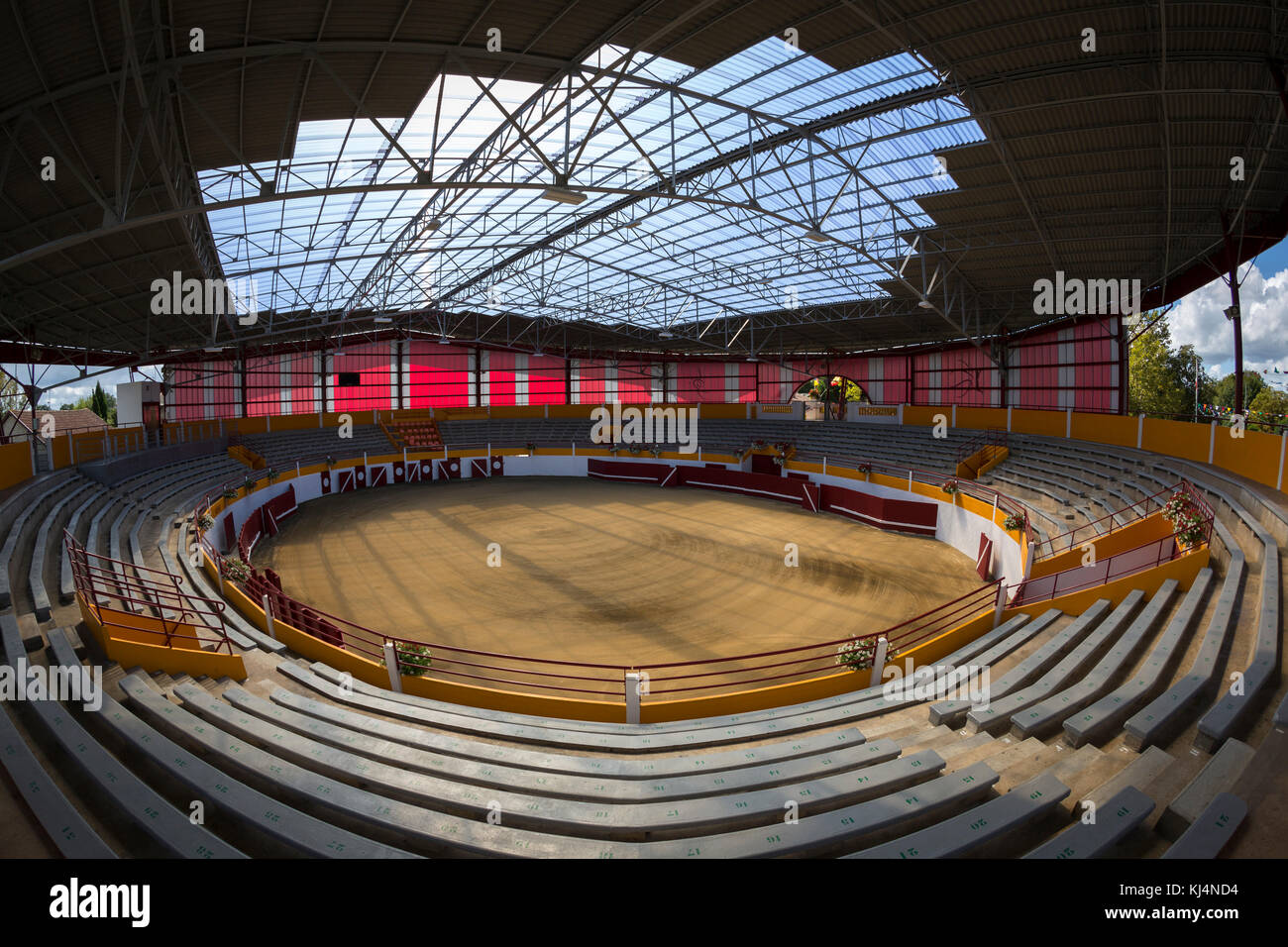 An interior view of the recently renovated Pomarez Arena (40360) (Landes (40), Nouvelle-Aquitaine, France). Stock Photo