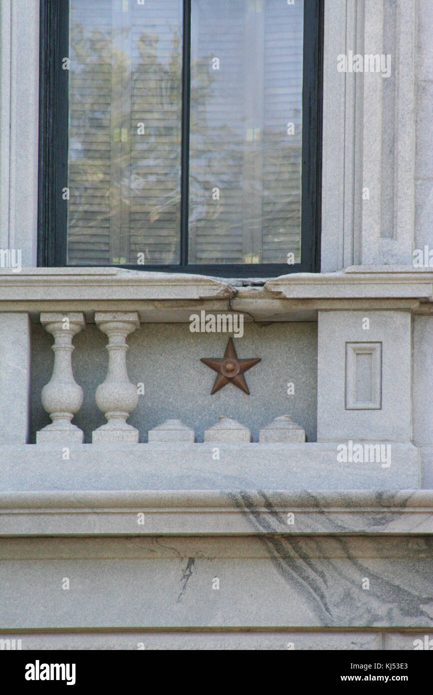 Bronze star hires stock photography and images Alamy