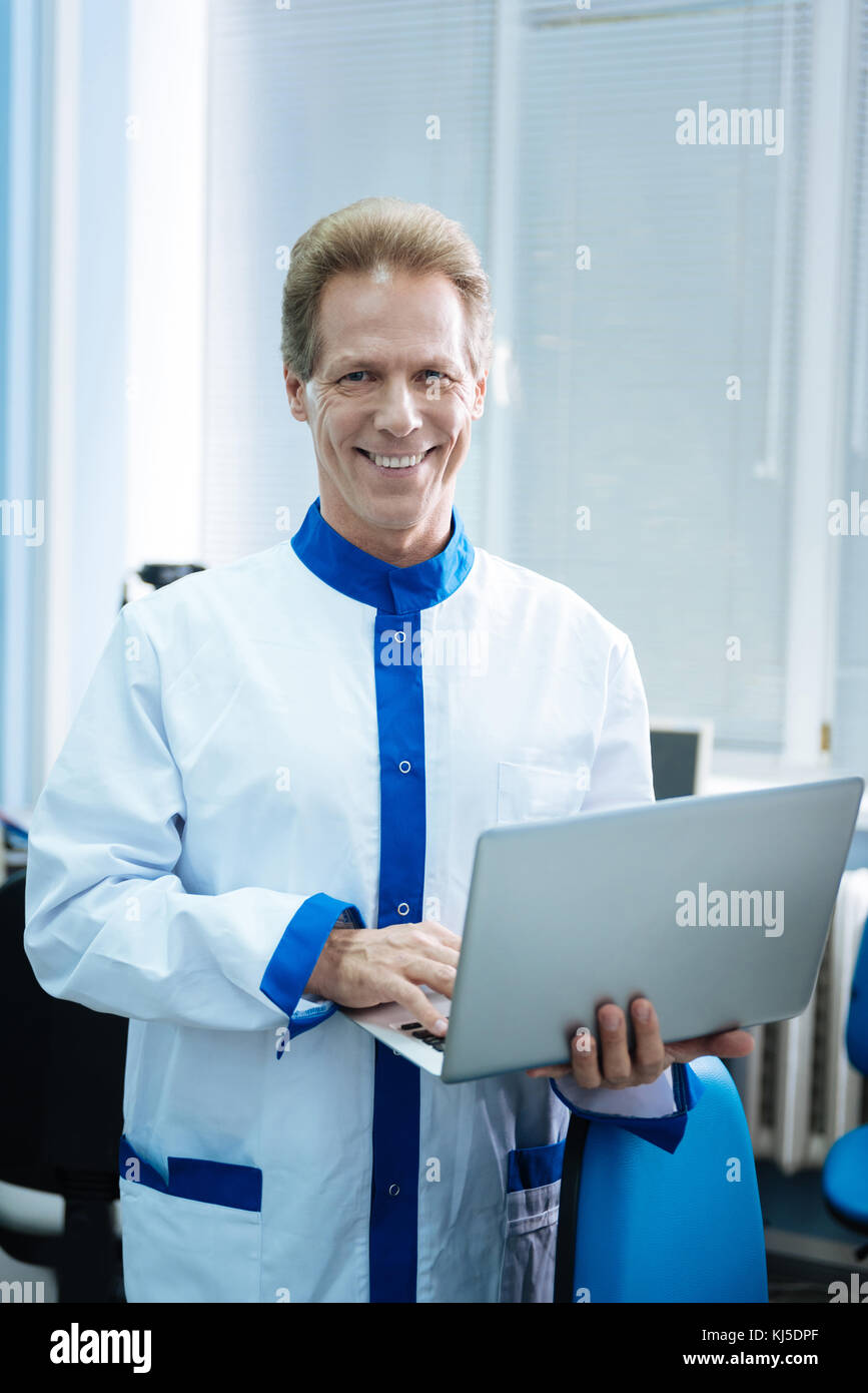 Tablet device lab research hi-res stock photography and images - Alamy