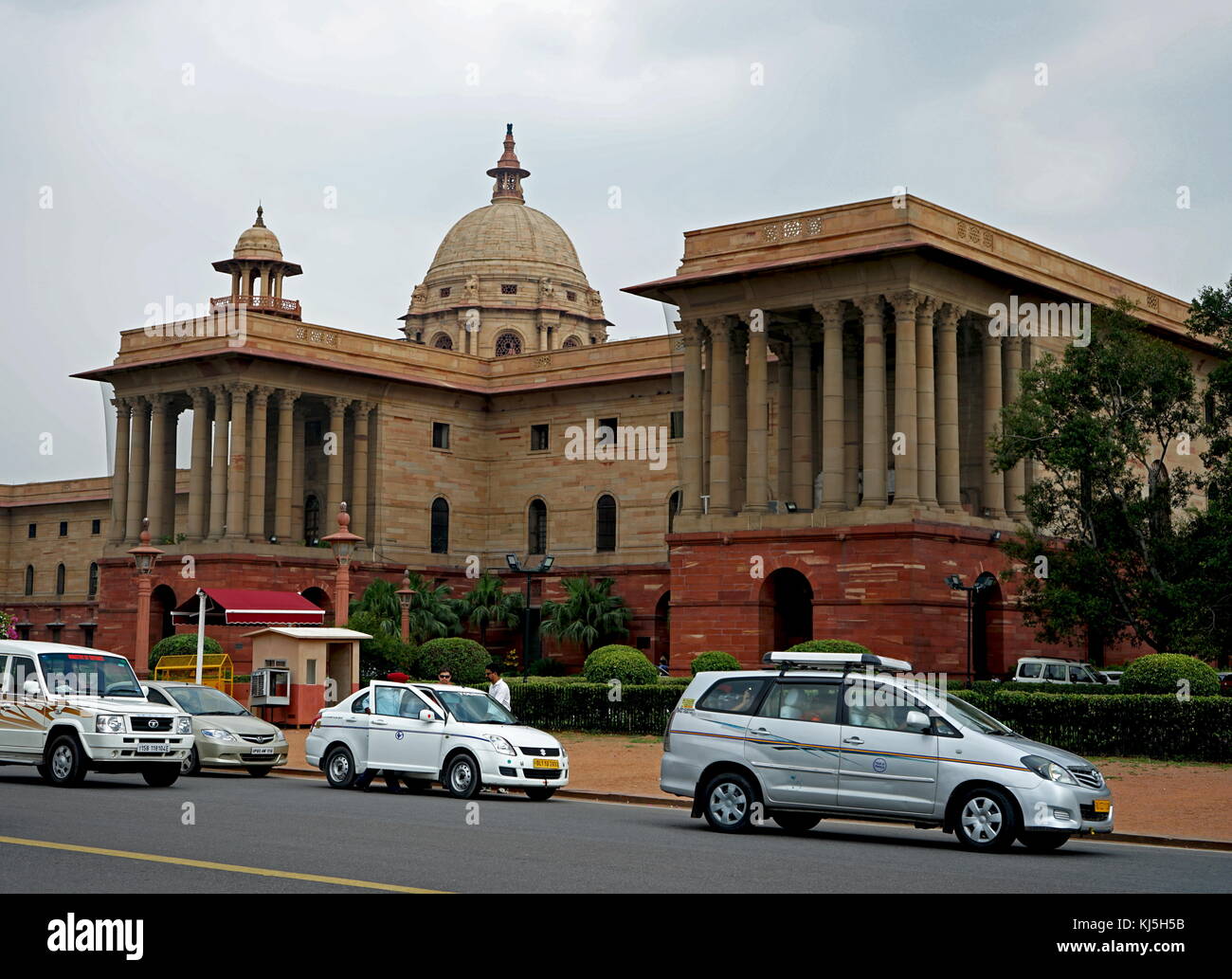 Prime Ministers Office Gate No 5 South Block Near South Block New Delhi