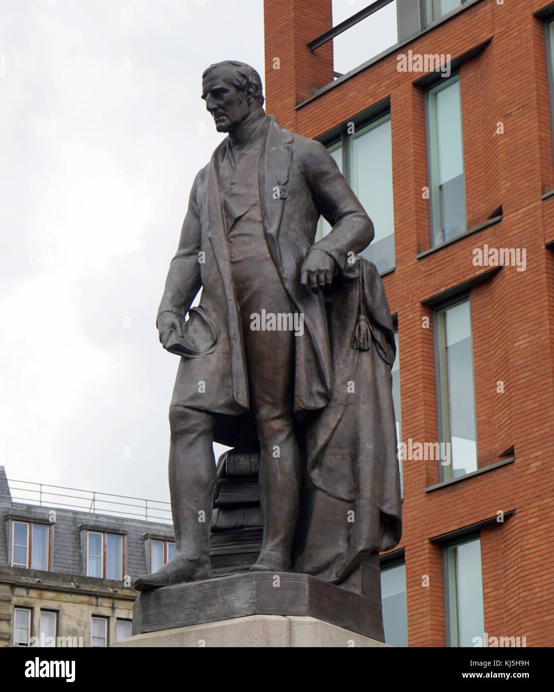 Statue to the Duke of Wellington, in Piccadilly Gardens, Manchester, England. by Matthew Noble. (1855/6). Field Marshal Arthur Wellesley, 1st Duke of Wellington (1 May 1769 – 14 September 1852), was an Anglo-Irish soldier and statesman Stock Photo