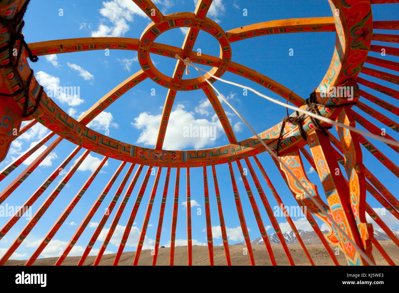 installation of traditional Mongolian dwelling - Yurts Stock Photo - Alamy
