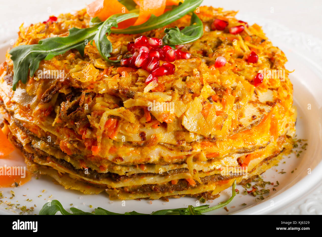 Котлеты из кабачка и сыра. Закусочные блинчики с рыбой рецепт. Печеночные оладьи с кабачком. Оладьи из кабачков и картофеля. Печень с кабачками.