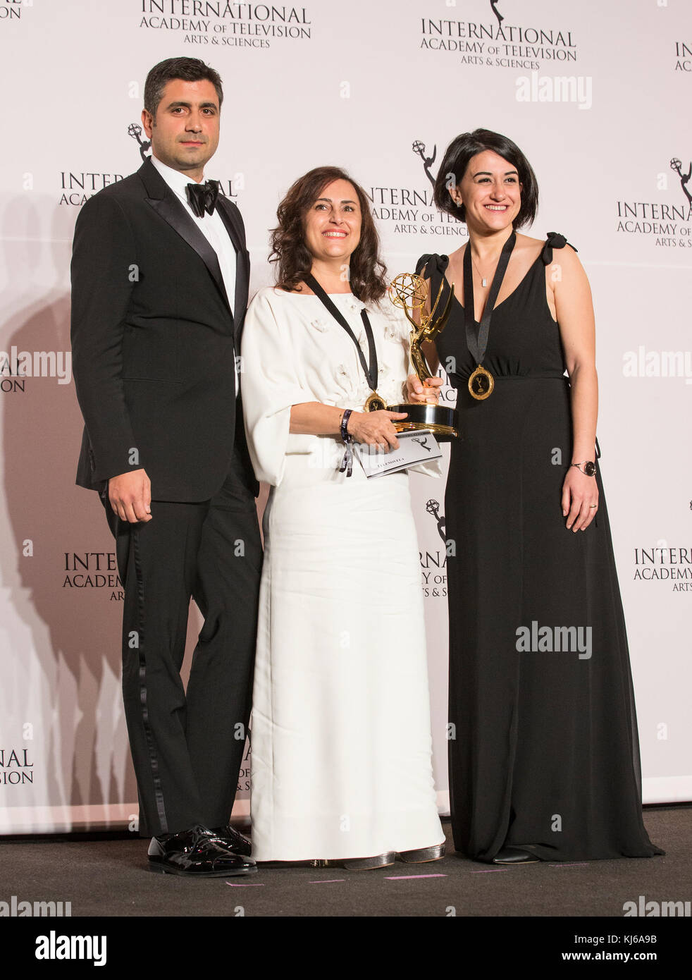 Ay Yapim And Cast Winner Of Best Telenovela Pose On Stage At