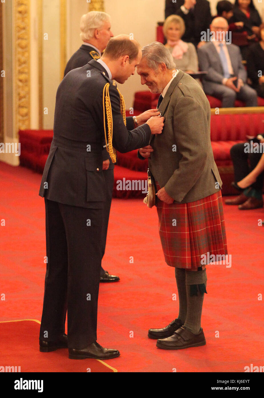 Dr. Richard Simpson from Bridge Of Allan is made an OBE (Officer of the Order of the British Empire) by the Duke of Cambridge at Buckingham Palace. Stock Photo