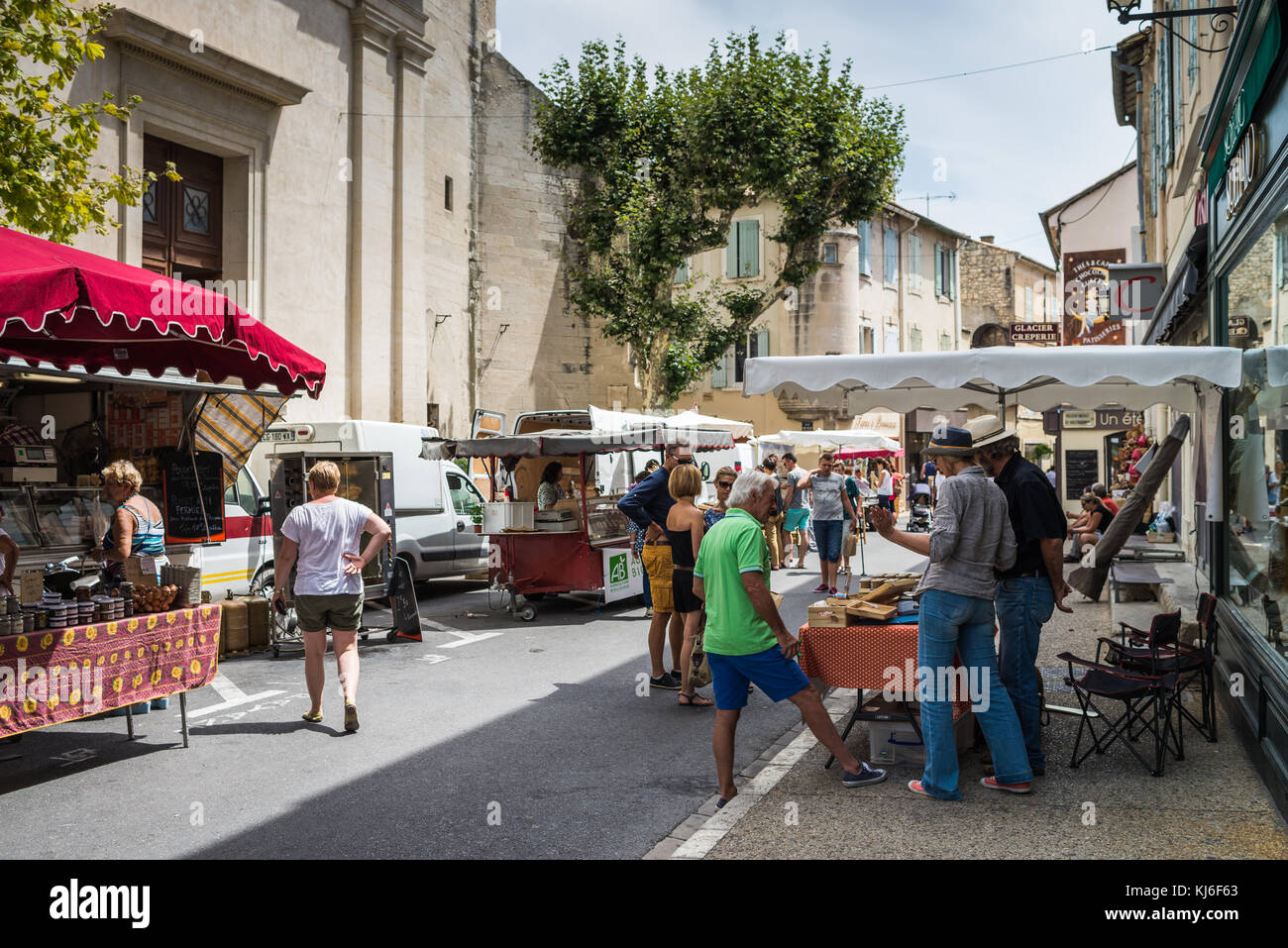 Aix En Provence Village Fountain High Resolution Stock Photography and ...