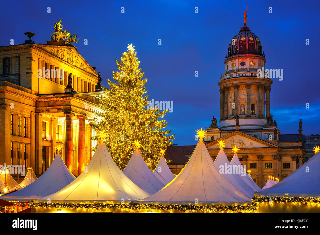 Christmas market in Berlin Stock Photo Alamy