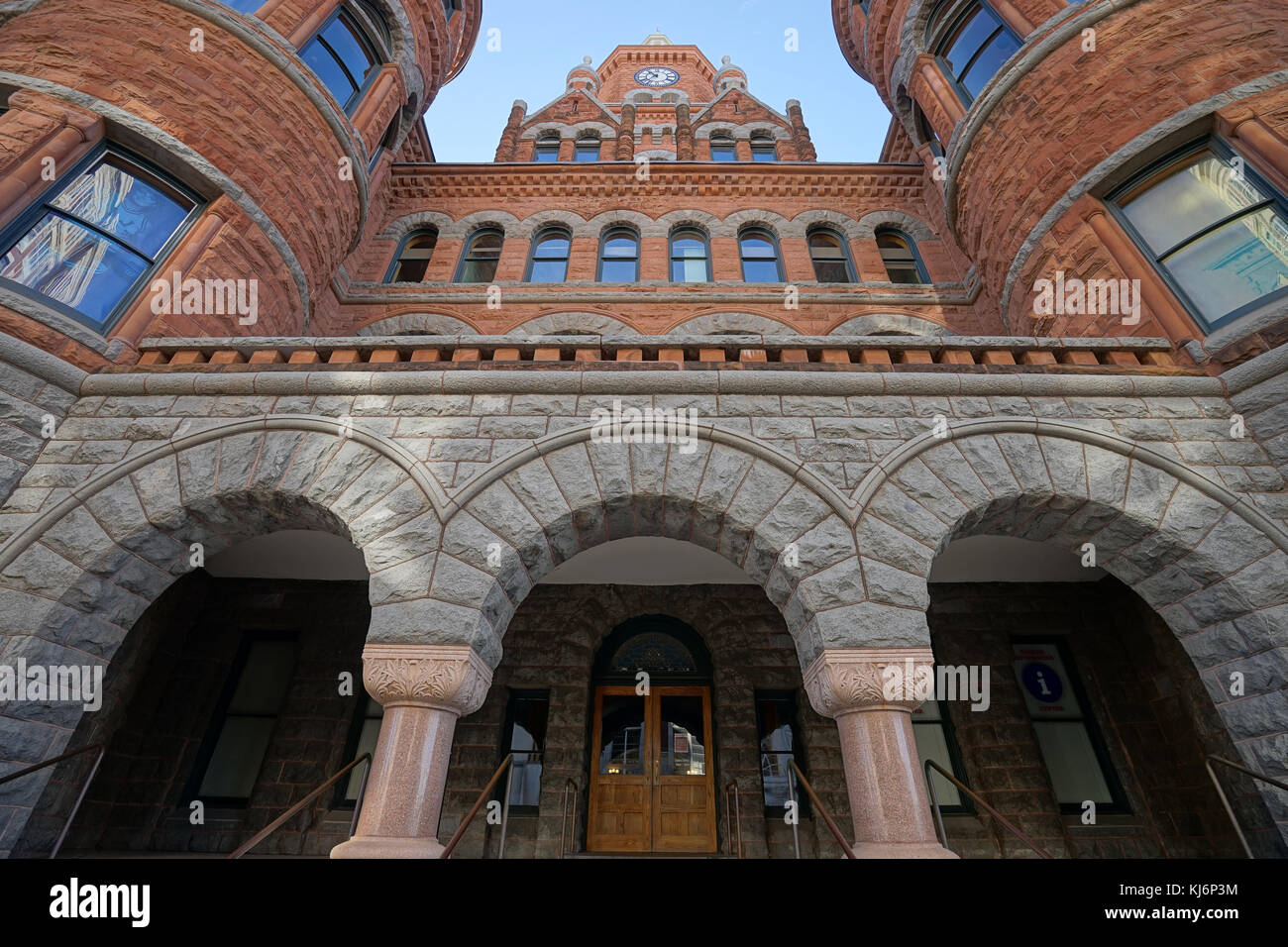 Red brick museum hi-res stock photography and images - Alamy