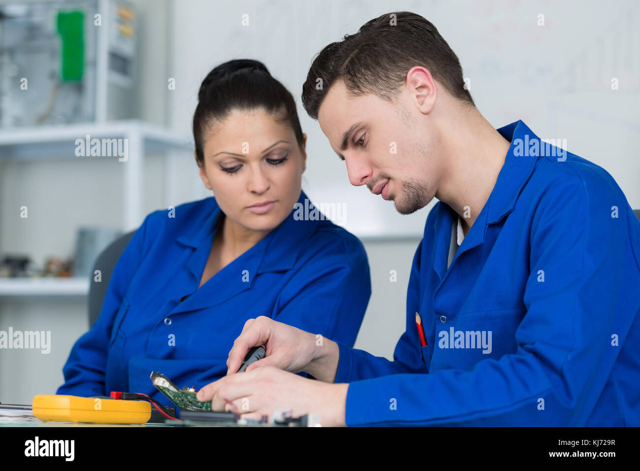 students in electronics class at university Stock Photo Alamy