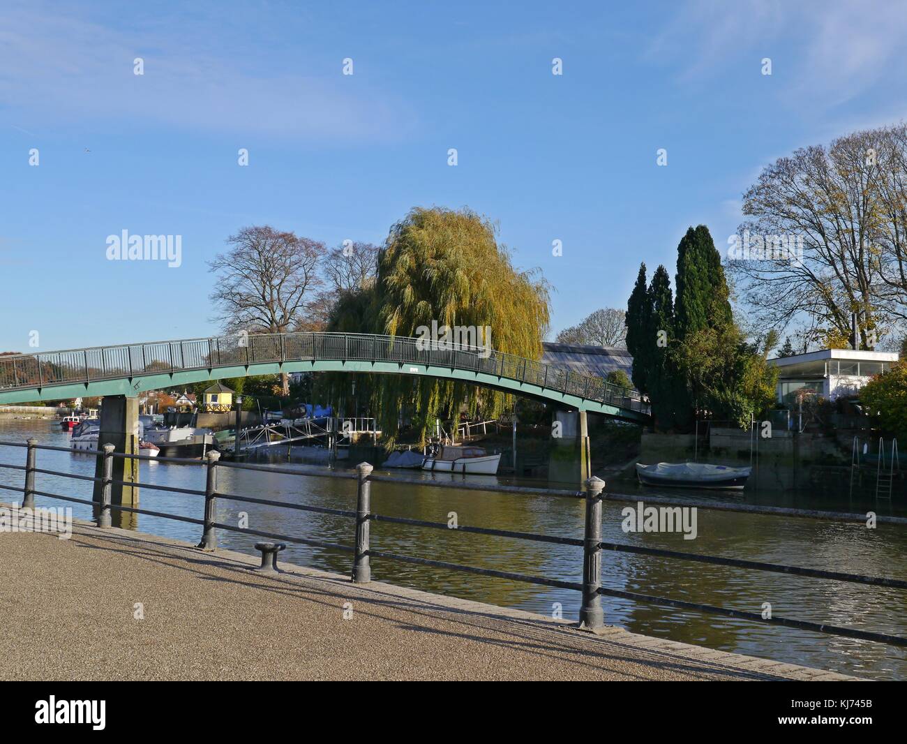 Eel Pie Islands Bridge in Twickenham London Stock Photo Alamy