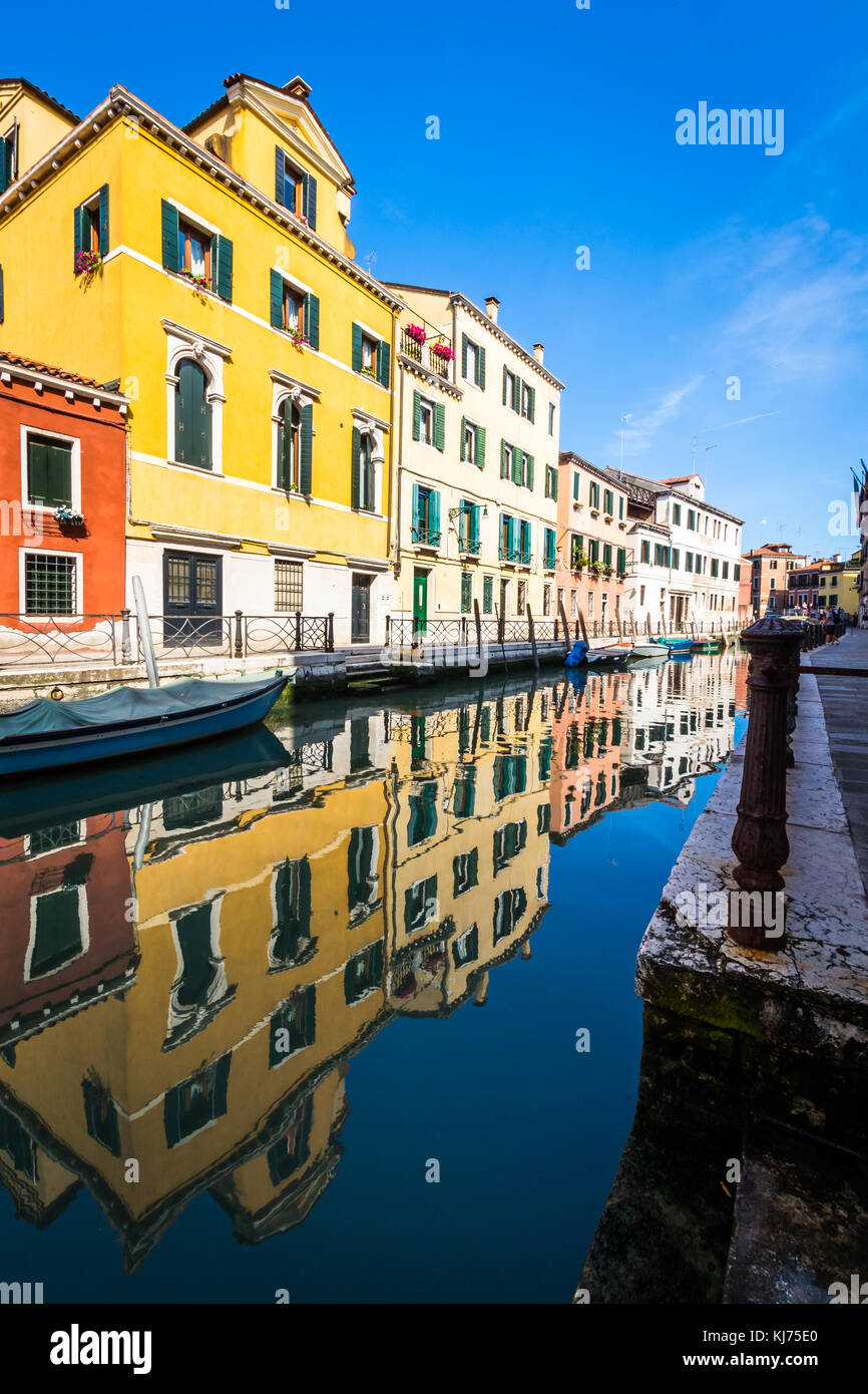 Alley And Reflection Of Venice Stock Photo - Alamy