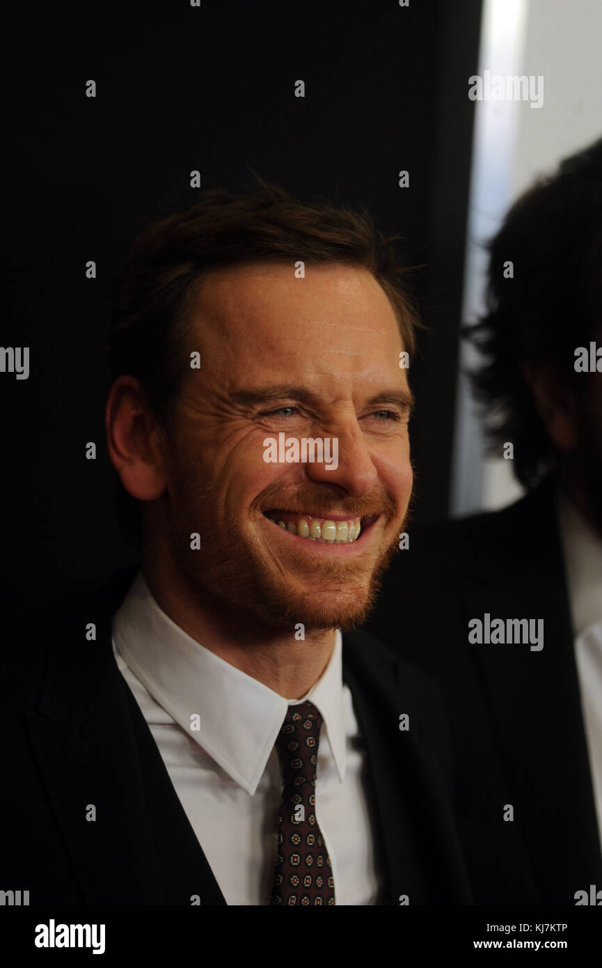 New York Ny December 13 Michael Fassbender Attends Assassins Creed New York Premiere At 