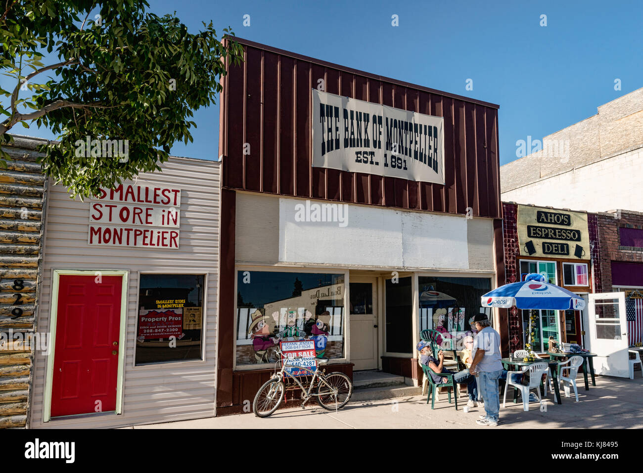 Old fashioned store front america hires stock photography and images