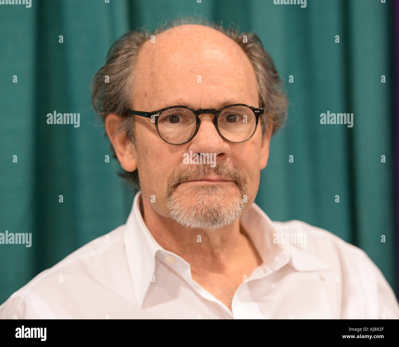Ethan phillips hi-res stock photography and images - Alamy