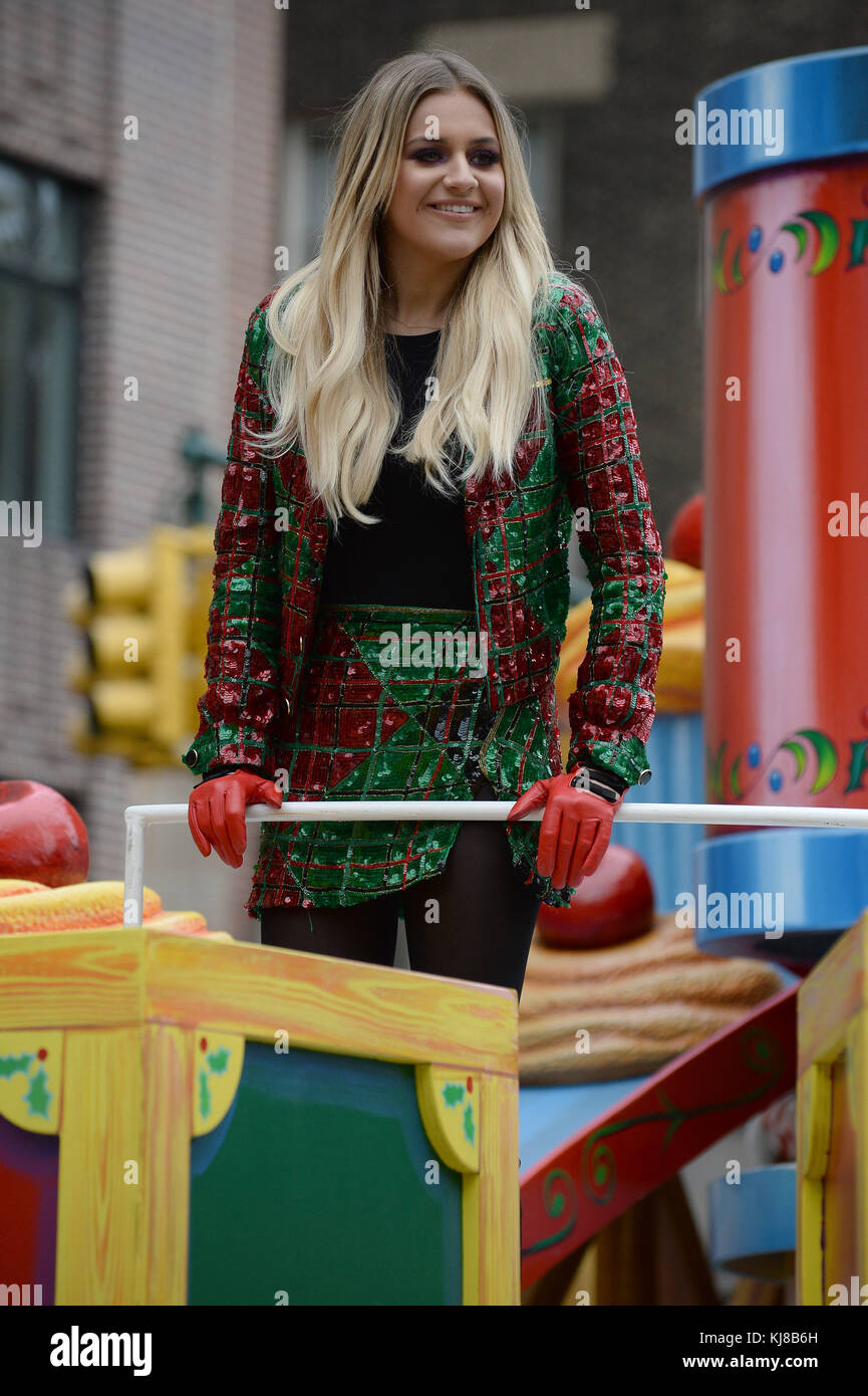 NEW YORK, NY - NOVEMBER 24: Kelsea Ballerini at the 90th Annual Macy's