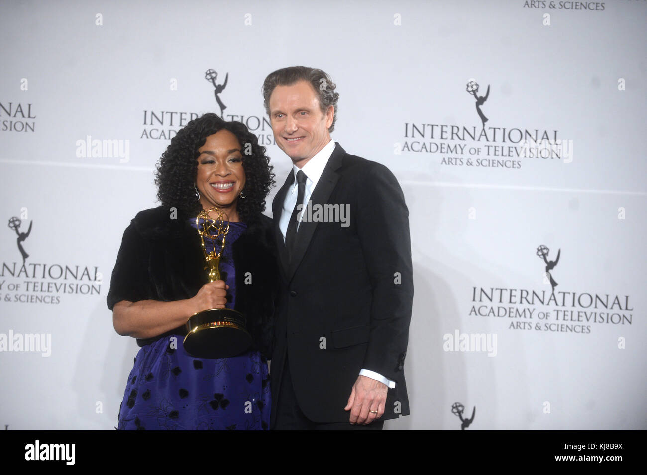 New York Ny November 21 Shonda Rhimes Poses In The Press