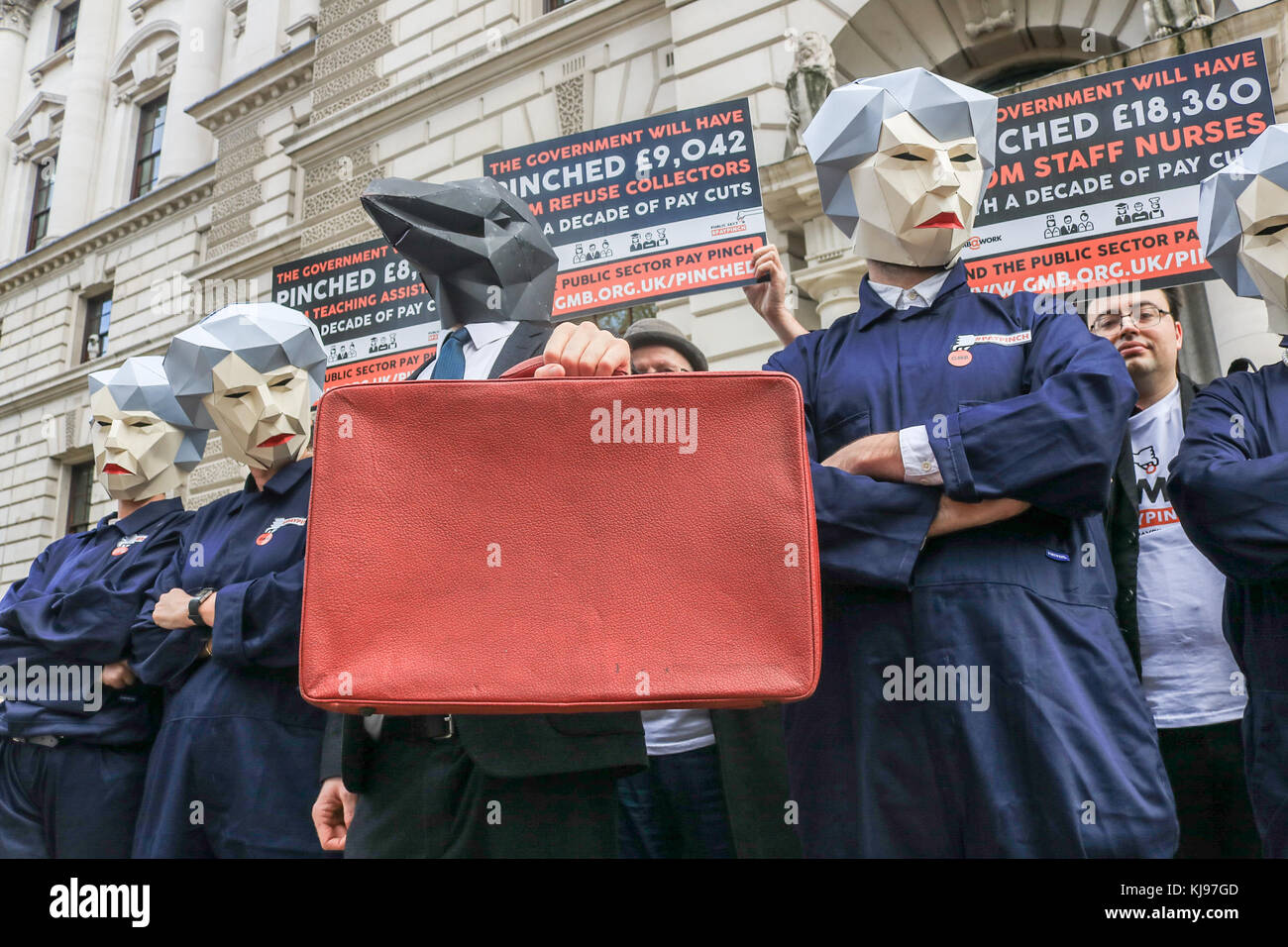 London, UK. 22nd Nov, 2017. GMB Union members dressed as 
